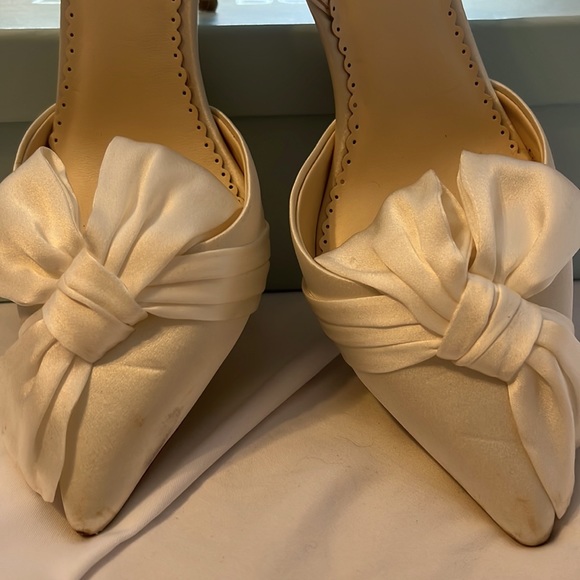 Bella Belle Reese Pointed Toe Wedding Slingback Heels with Bow - Picture 9 of 11
